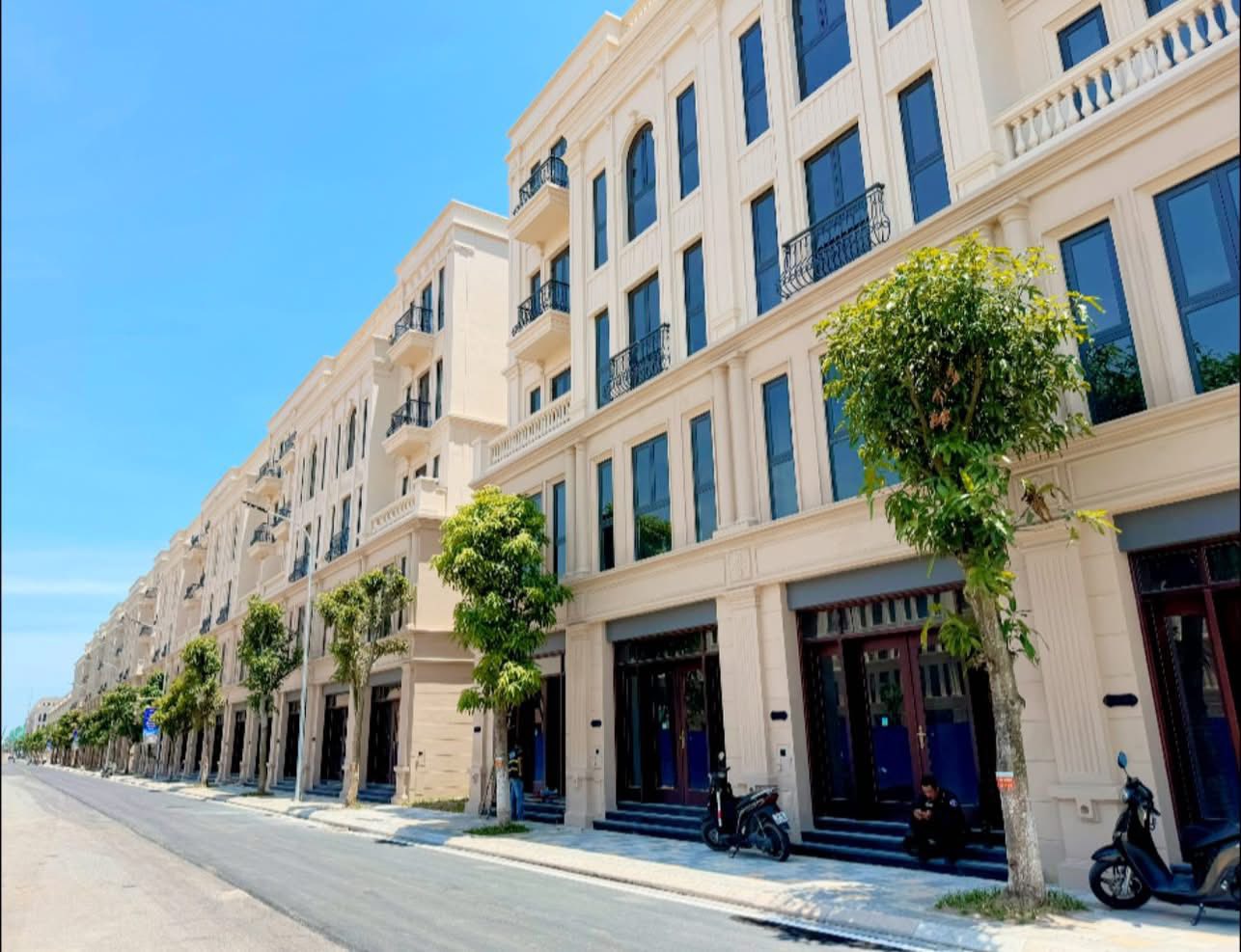 Liền kề Vinhomes Hòa Long Bắc Ninh: Lựa chọn Hoàn hảo cho An cư & Đầu tư Bền vững 10 Hệ sinh thái Tiện ích Khép kín Chuẩn Vinhomes